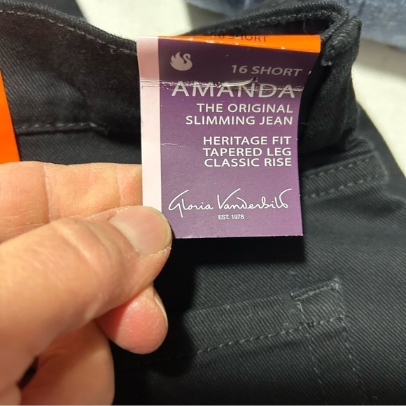 New GLORIA VANDERBILT..AMANDA..STRETCH..BLACK..SLIMMING..DENIM JEANS..16Short - Picture 4 of 7